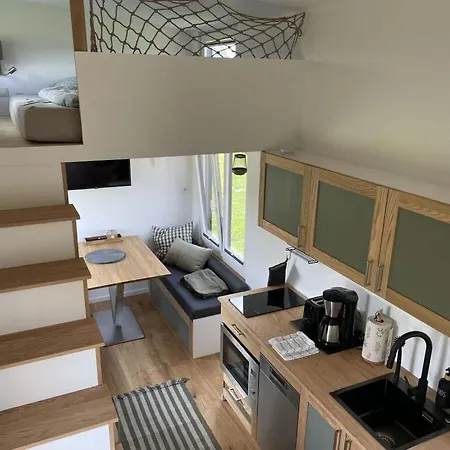 Tiny House *